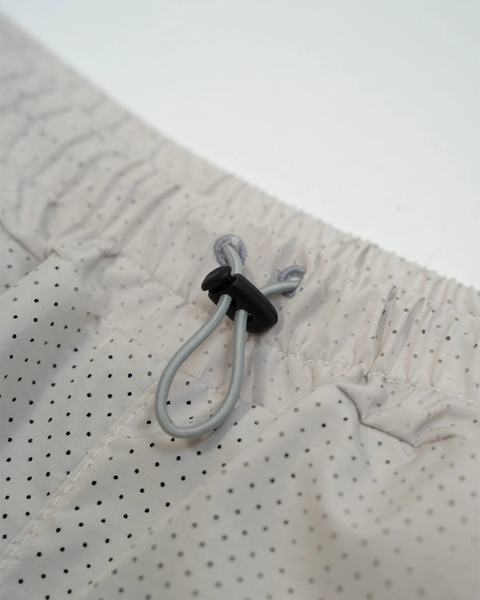 Perforated Light Shorts / Creamy