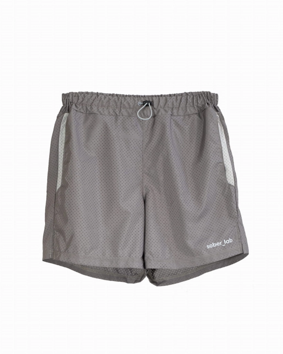 Perforated Light Shorts / Brown