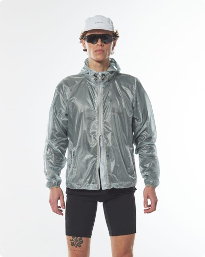 wind jacket, running jacket, outdoor jacket, kurtka biegowa, kurtka przeciwdeszczowa, microripstop, windproof, water resistant, lightweight jacket, trail running, hiking, hooded jacket, technical outerwear, packable