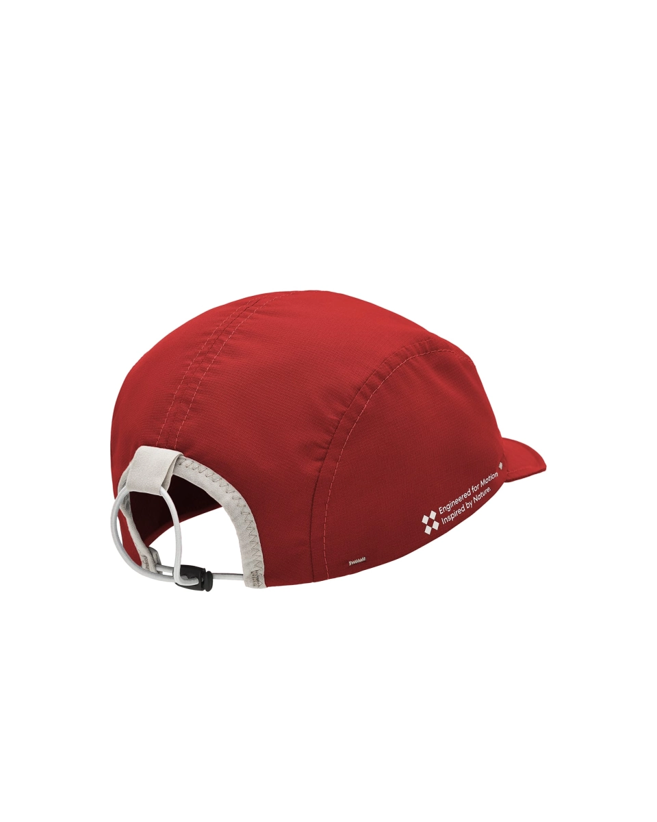 Cap_Red_3.jpg