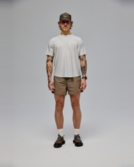 LRT_creamy-white_3_model.jpg