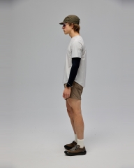LRT_creamy-white_5_model.jpg