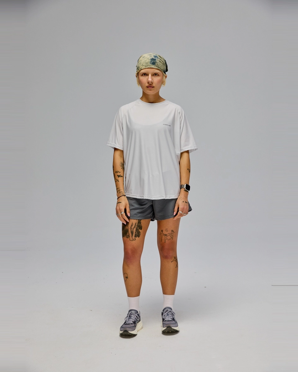 LRT_creamy-white_7_model.jpg