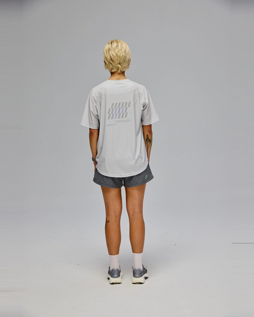 LRT_creamy-white_8_model.jpg