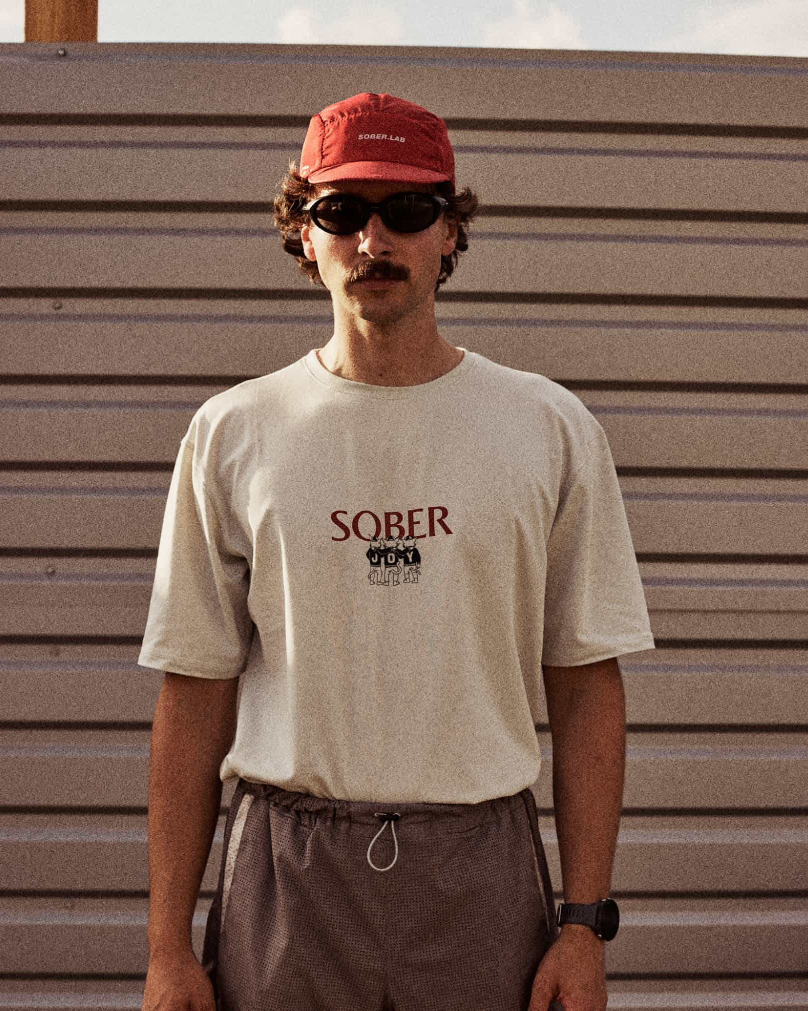 Running Boxy Tee / Joy Studio, przód z grafiką
