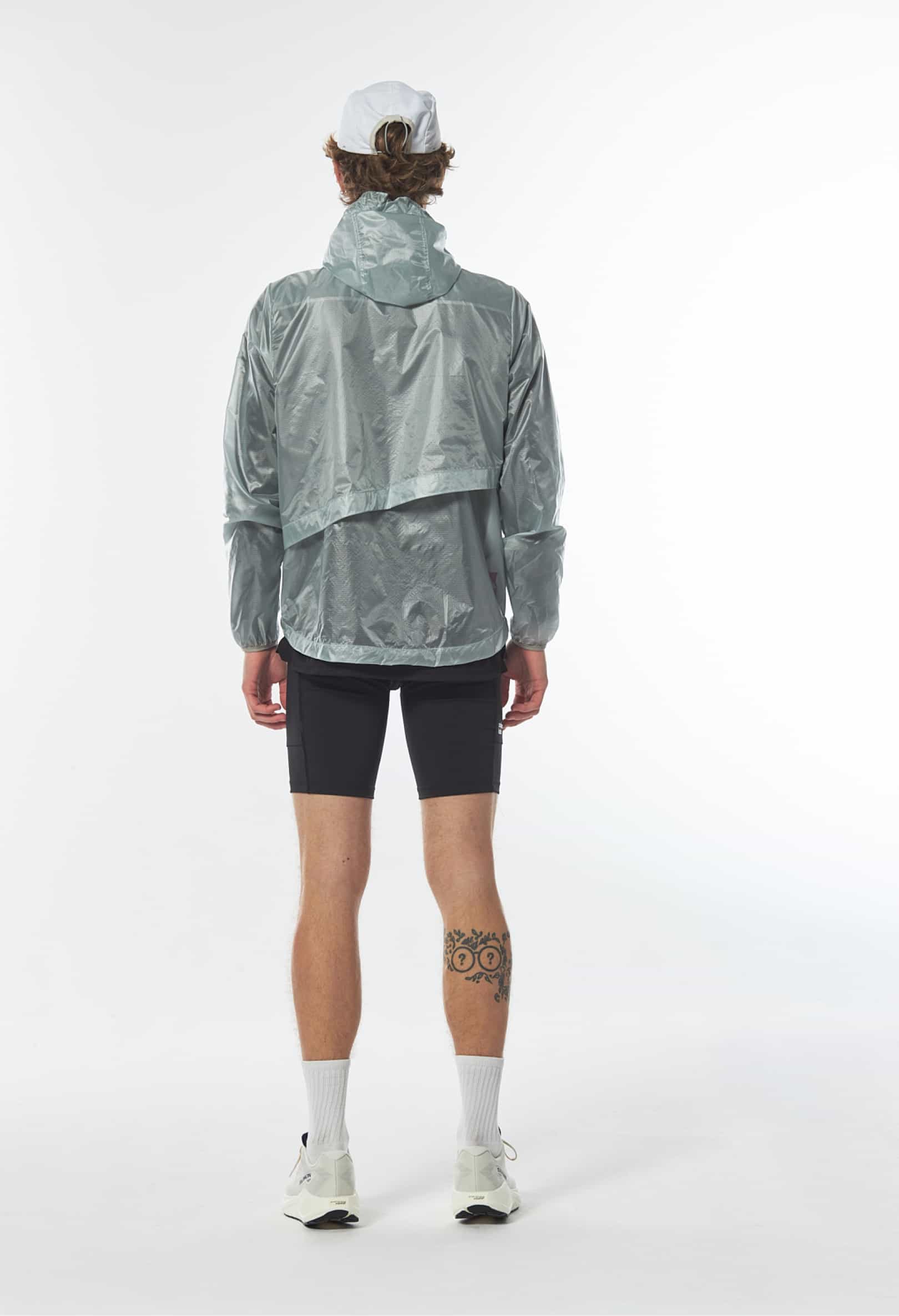 Wind Jacket, sylwetka z tyłu