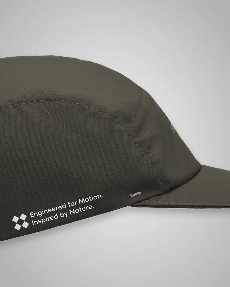 Bok czapki 5 Panels Cap Moss Green z nadrukiem i daszkiem