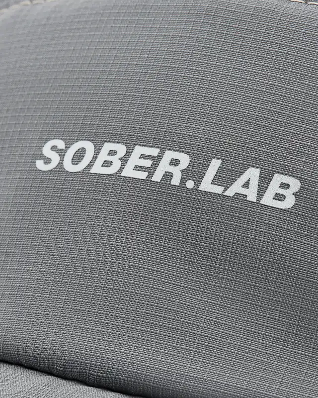 Tkanina czapki 5 Panels Cap Steel Grey z logo SOBER.LAB