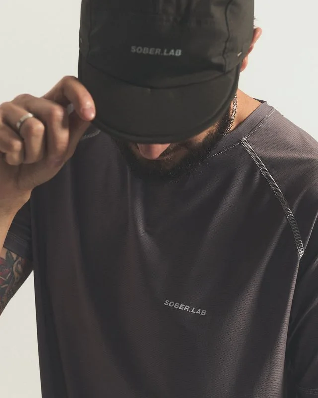 Light Running Tee / Gray Stone, rękaw reglanowy i przeszycia