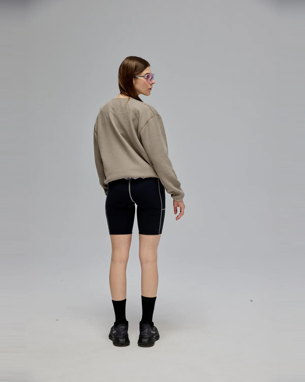 Running Tights, modelka z tyłu